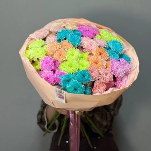 Букет из 15 цветных кустовых хризантем